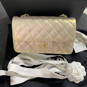 ❌❌SOLD❌❌Classic Mini Flap Iridescent Ivory